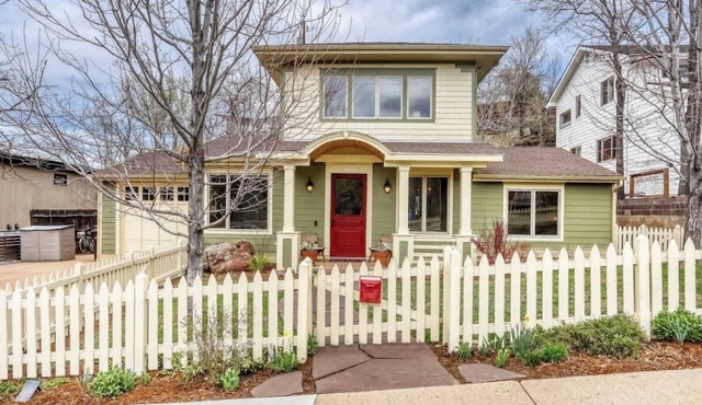 Central Boulder - Views and short walk to downtown in Boulder
