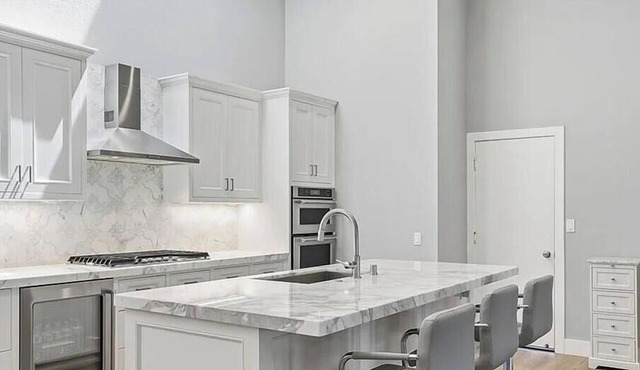 Charming 2-Bedroom Hacienda in Historic Beach Town