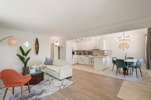 Charming 2BR Coastal Getaway in Pacifica in Pacifica