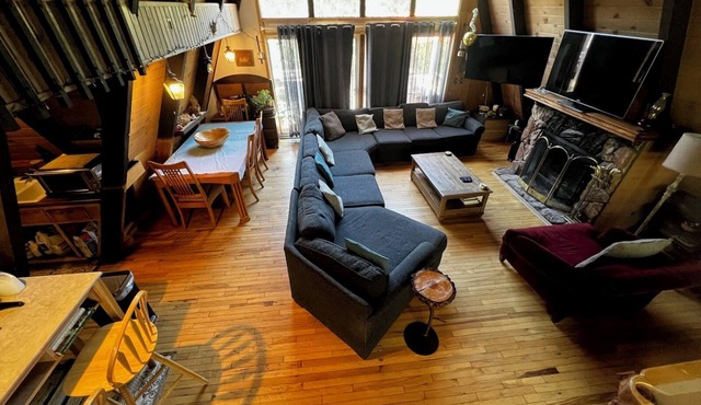 Charming 4-bedroom chalet with WiFi, AC in lovely Big Bear