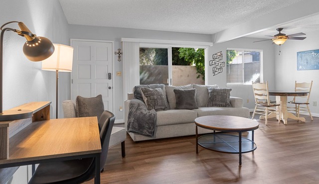 Charming & centrally located in Downtown!