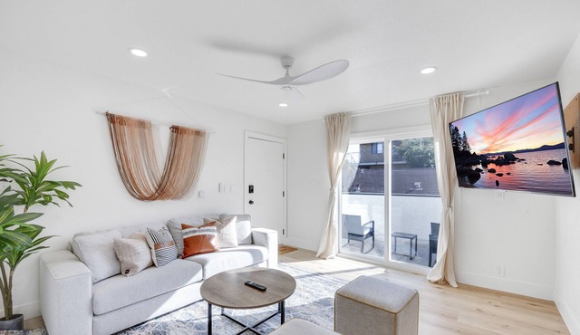 Charming Coastal Retreat LB 5 min 2 Beach/downtown