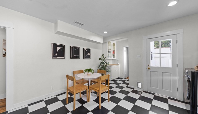 Charming Spanish 1924, 3-bedroom/2-bath home in Long Beach/Belmont Shores!