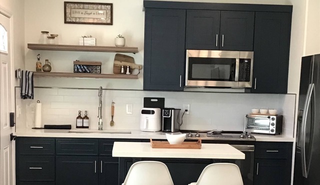 Chic apartment with AC and WiFi in fabulous Upland