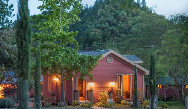 Chic Bunk House at SSS Ranch/Resort Calistoga