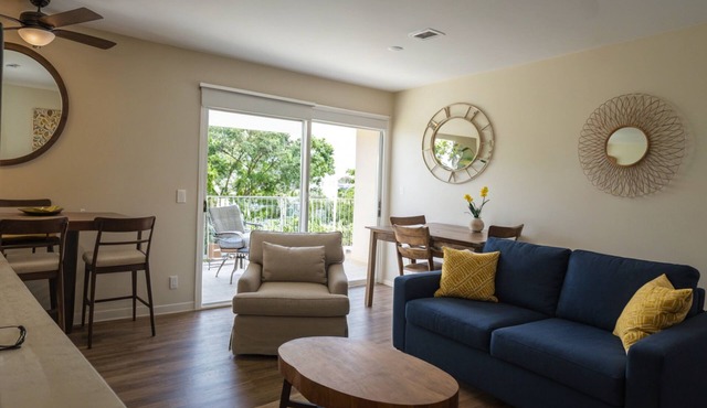 Chic & Cozy 2BR at Westpark Luxe – Complimentary Parking in Los Angeles