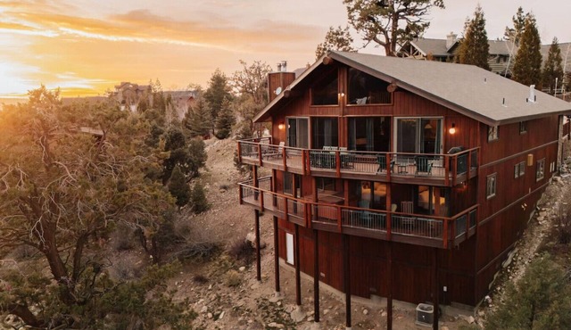 Cliffhanger Cabin, Near Snow Summit w/Hot Tub