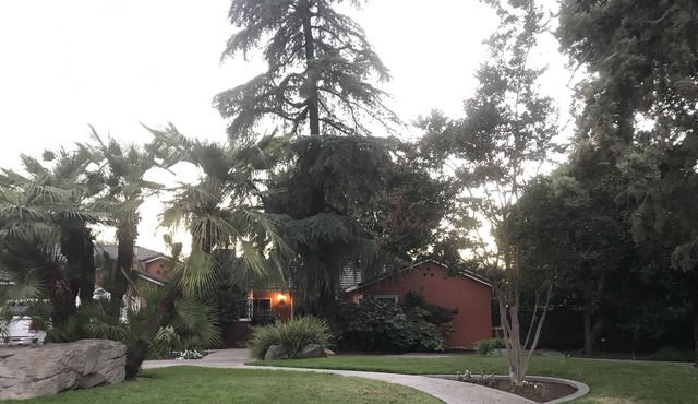Club Tulare ~ TLC Cottage