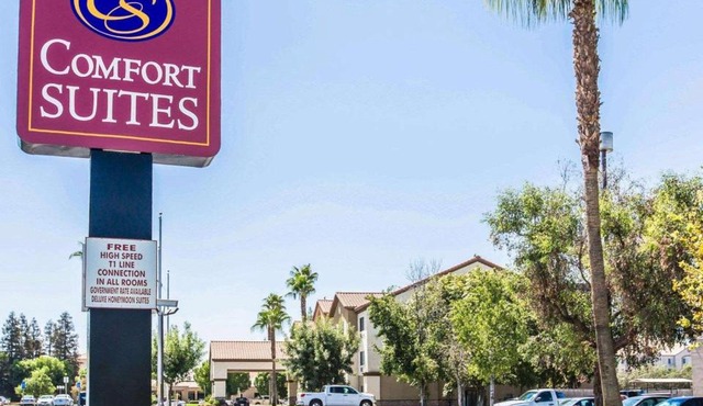 Comfort Suites Bakersfield