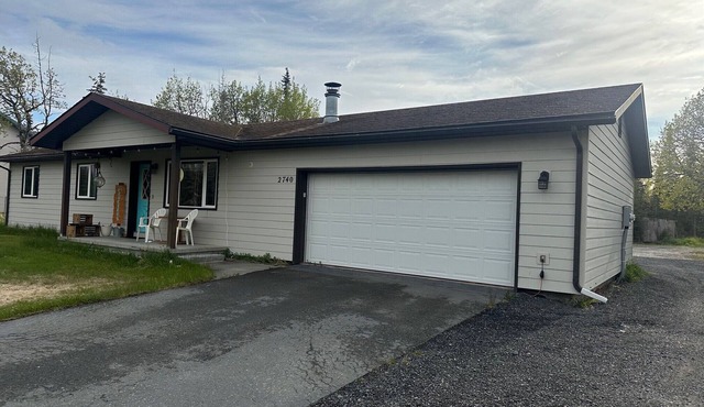 Comfortable, convenient, 3 bed 2 bath house with heated garage in Kenai