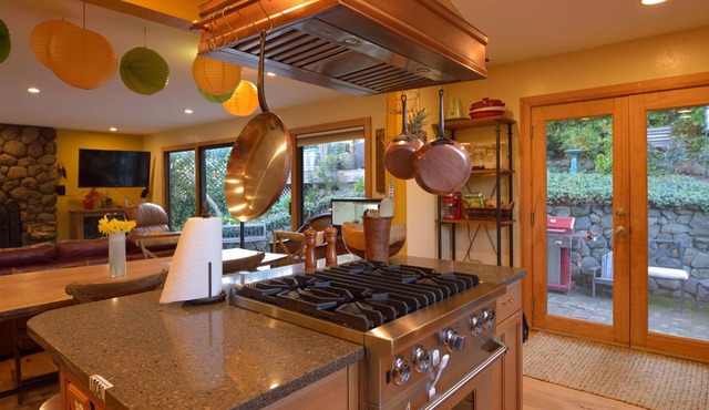 COMFORTABLE COUNTRY RETREAT IN WEST MARIN