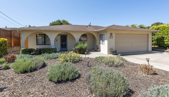 Comfortable Ranch Home Suitable for Families, Close to Everything in 5-cities.