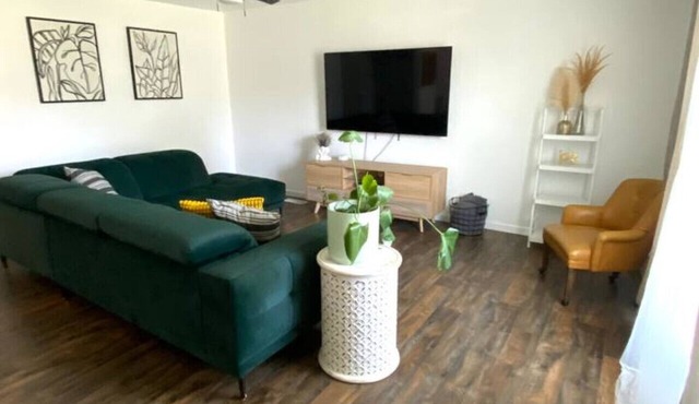 Contractor-Friendly Stay Near Highway in Umatilla