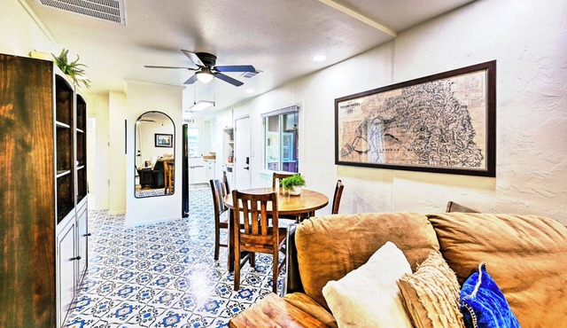 Country Farmhouse in Woodlake - close 2 Sequoia Park, Three Rivers & Lake Kaweah