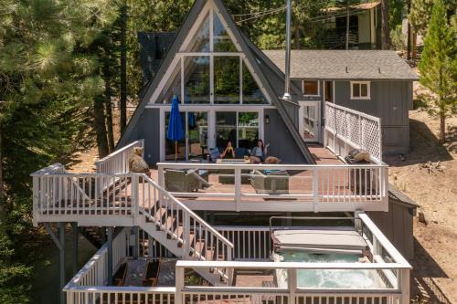 Cove Lakeside Jacuzzi, Central AC, Stunning View