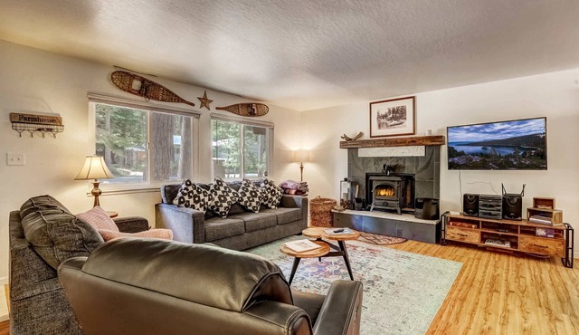 Coziness Cabin - Cute little cabin in the Tahoe woods!
