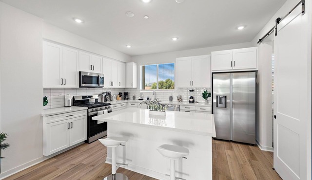 Cozy 4bedroom townhome minutes from the beach in delightful San Juan Capistrano