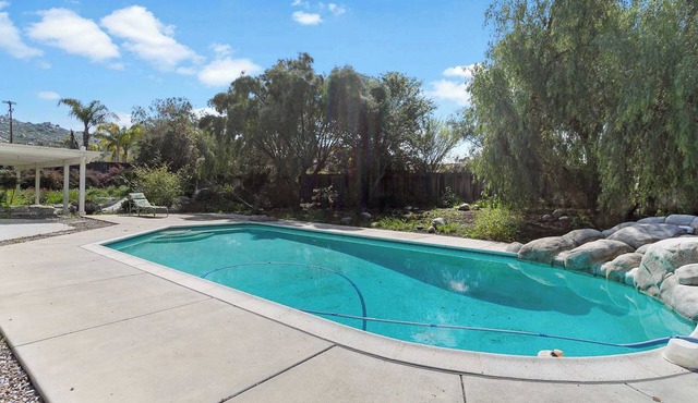 Cozy 4BR Mountain View Retreat｜Private Pool, Spacious Yard & Pet-Friendly#41703