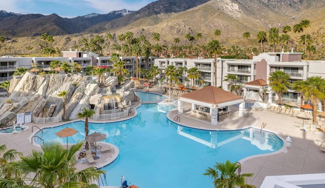Cozy Condo w/ Resort Pool, Waterslides, WiFi & Minutes to Downtown