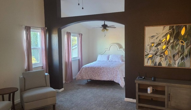 Cozy home in a Desirable neighborhood