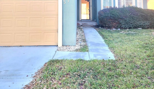 Cozy home in Fernley