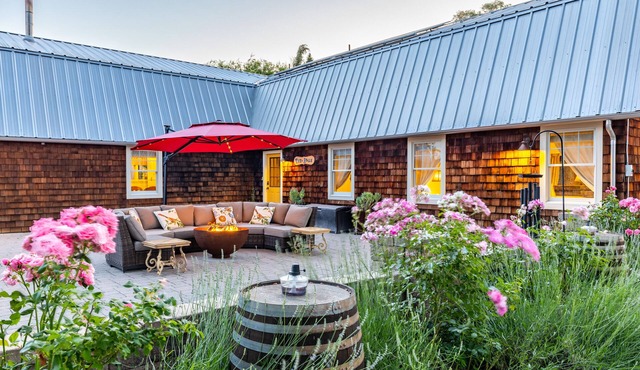 Cozy Lux Barnhouse in Paso Robles