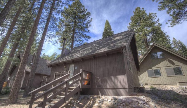 Cozy Mountain Hideaway by Lake Tahoe Accommodations