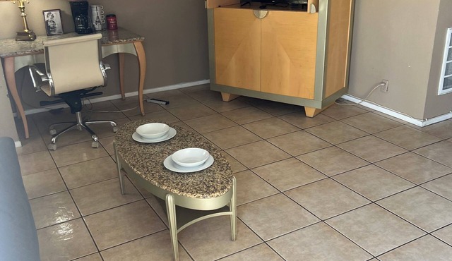 Cozy studio in wonderful Las Vegas with WiFi and AC