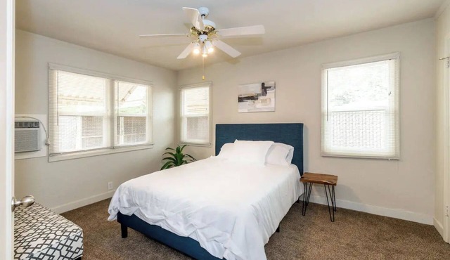 Cozy & Stylish 2BD/1BTH - Great for Long-term Stay