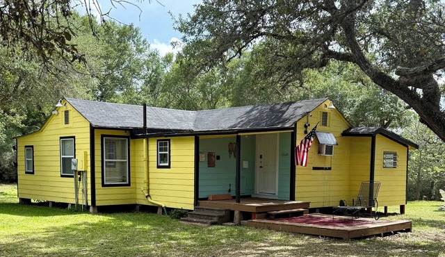 Cozy Waterfront Cabin Minutes from the Beach in Palacios