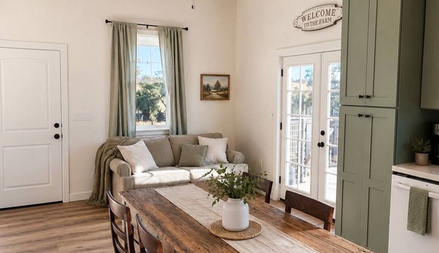 Cozy Wine Country Farm Retreat