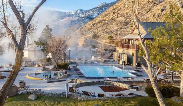 David Walley's Resort, studio unit, Sunday check-in