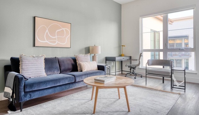 Deluxe San Mateo 1BR w/ Gym, A/C & Roof, nr Caltrain, by Blueground