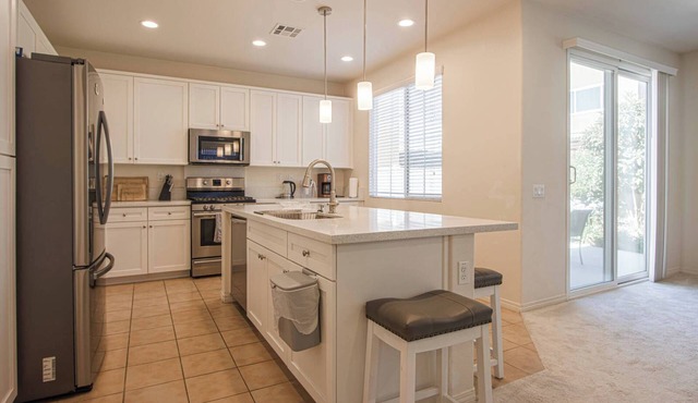 Discover Elegance on Granada Rd