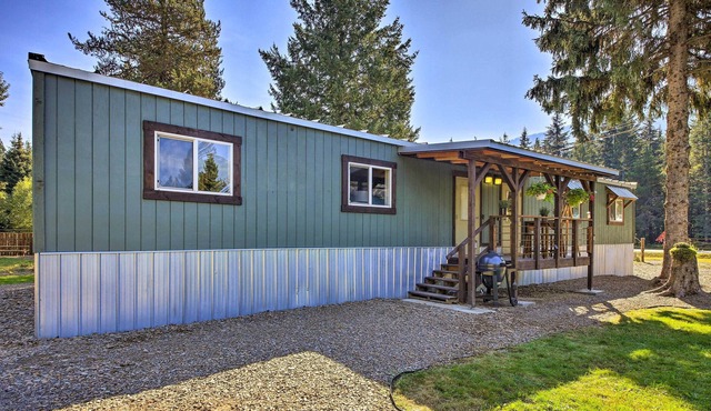 Dog-Friendly Noxon Retreat w/ Pond Access! in Noxon