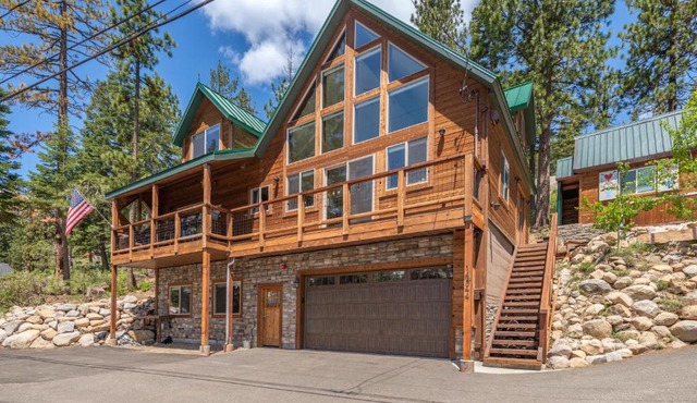 Donner Lake View Retreat with Hot Tub