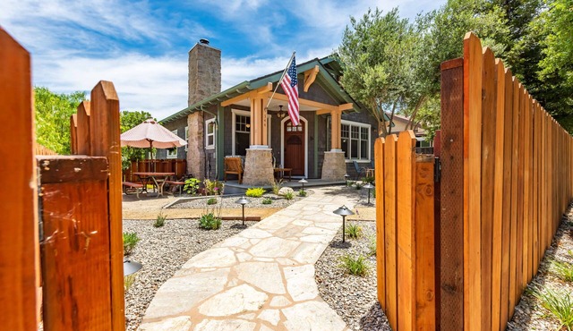 Downtown Craftsman Style home is Colorful and Comfy, Walk to Everything!