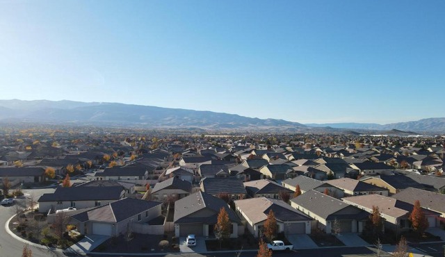 Dream Family Home in South Reno 4 bed 30 Min to Lake Tahoe