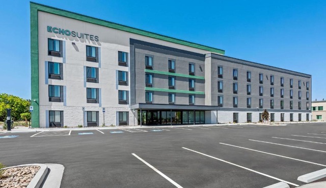 ECHO Suites Extended Stay by Wyndham Reno