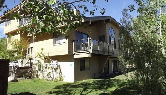 Edgewater #1 , June Lake View! Lower unit