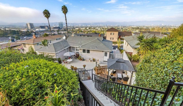 Elegant Home w/Panoramic City Views & Outdoor Oasis near Sony, Apple, Google