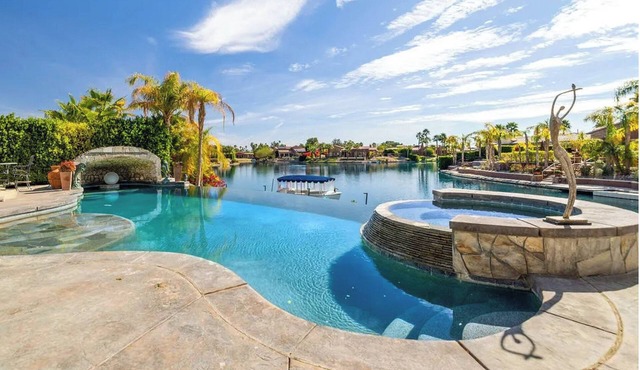 Elegant Spanish Villa, Waterfront, Monthly Stay