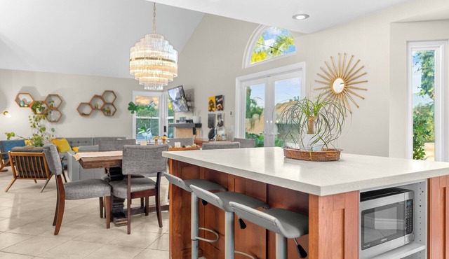 Enjoy a comfortable 3-bedroom home in Corona featuring a private pool with a waterslide, outdoor kitchen, fire pit, and dedicated workspaces. Designed for 30+ day stays, this home is ideal for relocation guests, insurance housing, corporate travelers