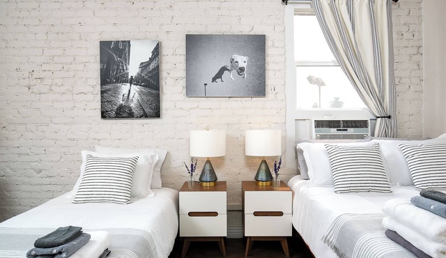 Enjoyable studio with AC in vibrant Los Angeles neighborhood