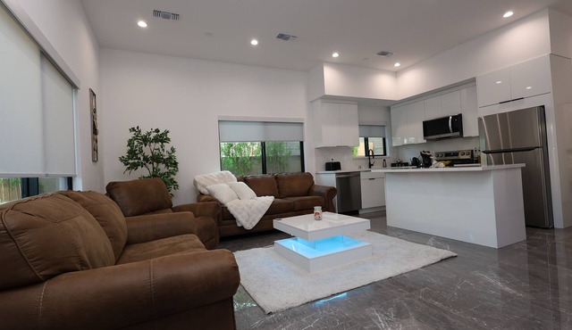 Entire Cozy House, Private, New, Neat Shiny, Conveniently Located
