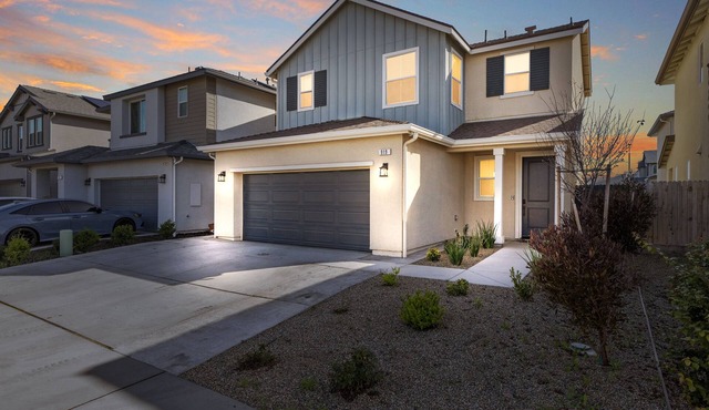 Entire Home! King bed suite. Full kitchen. Patio. Coffee bar. High speed wifi.