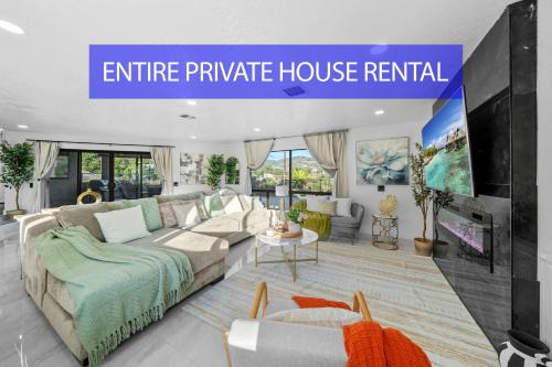 Entire Private House with Mountain View, Jetted Tub, 2500 sqft, King Bed, Garage, 3 Bedrooms 2 Bathrooms, Available Now in Jamul