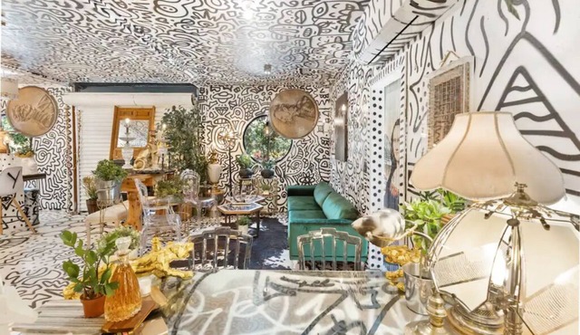 Epic Doodle Studio Near Hollywood in Glendale