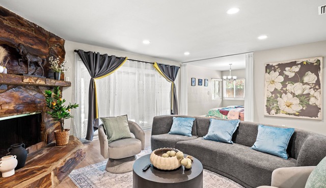 Excellent location/near Disney/Universal Studios/5BR/2.5BA/7BEDS/quiet/beautiful