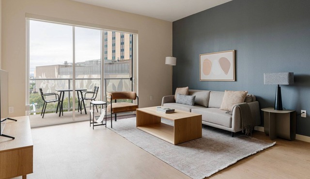 Excellent Oakland 1BR w/Gym & Lounge, near Restaurants, by Blueground